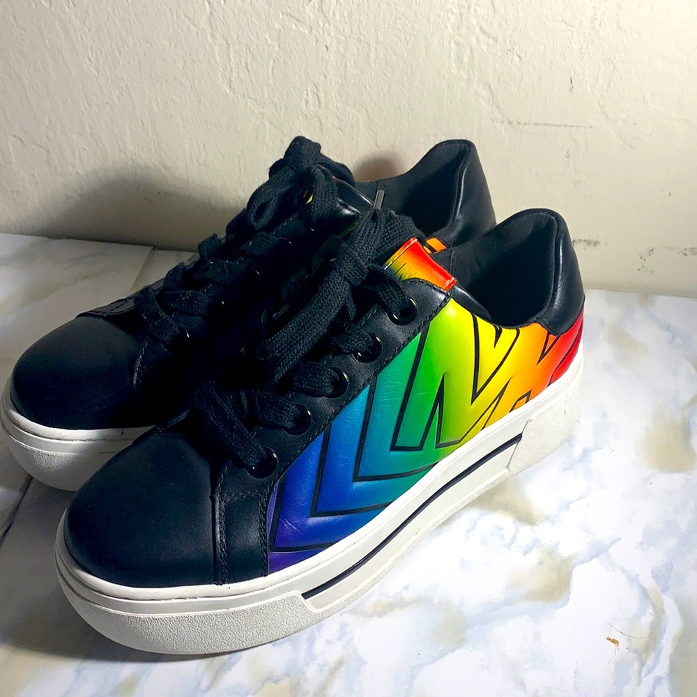 Michael kors platform